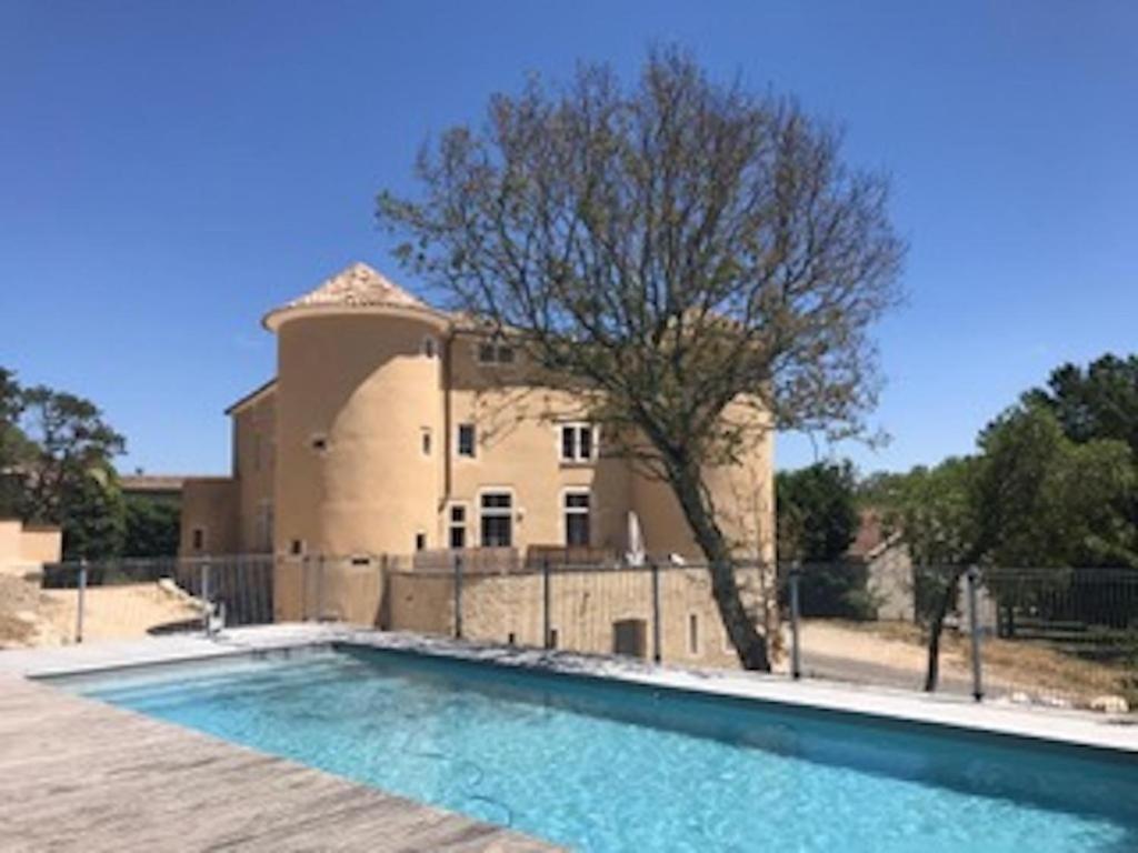 Appartement 2Eme Etage 4 Personnes Dans Chateau Avec Piscine Collective Lussan  Exterior photo